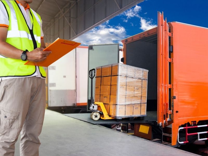 Nhu cầu sử dụng dịch vụ ship hàng tại Quận 5 Sài Gòn ngày càng tăng cao