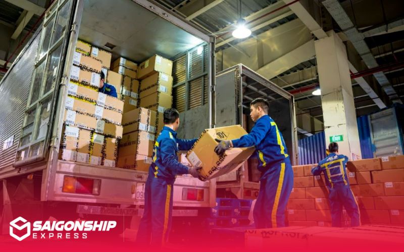Đội ngũ Shipper bản địa