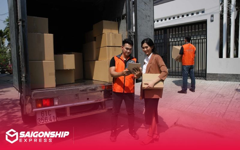 Giao hàng bằng xe tải