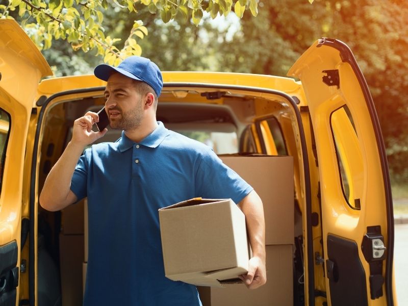 Vai trò của dịch vụ giao hàng trong đời sống hiện đại tại phường 12