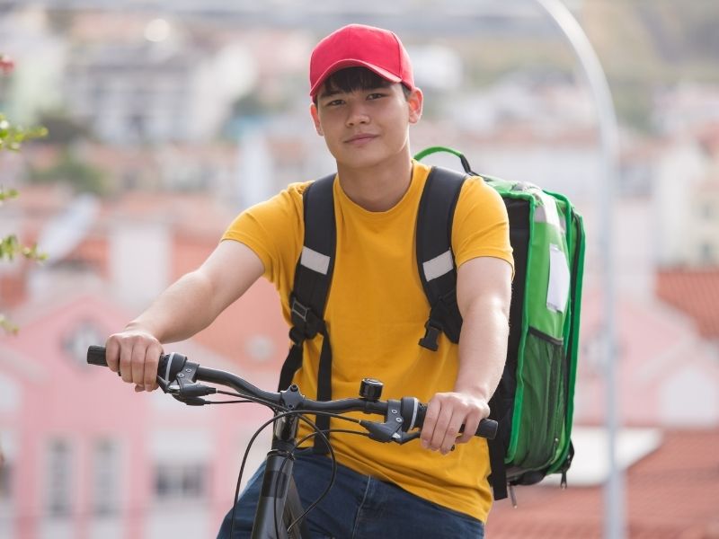 Nhu cầu phát triển dịch vụ giao hàng tại phường Long Bình Tân